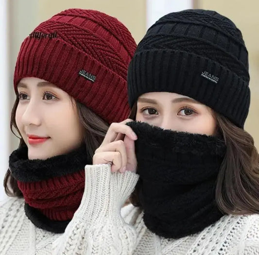 Woolen Beanie with Neck Warmer